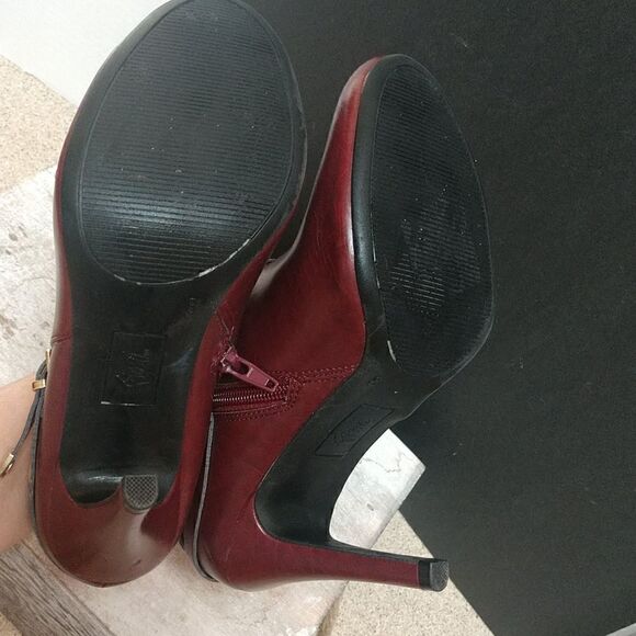 👍 Pretty Vintage Burgundy Booties Size 8.   80s styling.  A7 - Picture 6 of 6